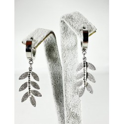 Gümüş Simli Yaprak Detaylı Küpe